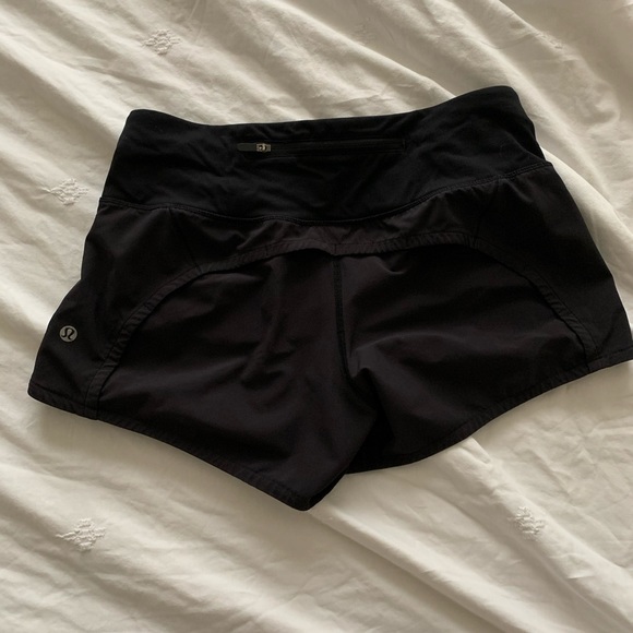 Lululemon Black Shorts size 4 - Picture 3 of 4